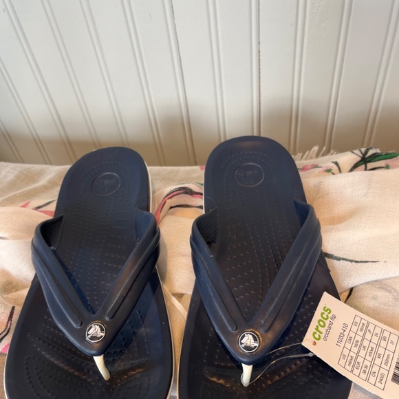 Crocs Crocband Navy Flip Flops Men’s Size 6 Women’s Size 8 BNWT C005 - Picture 7 of 10